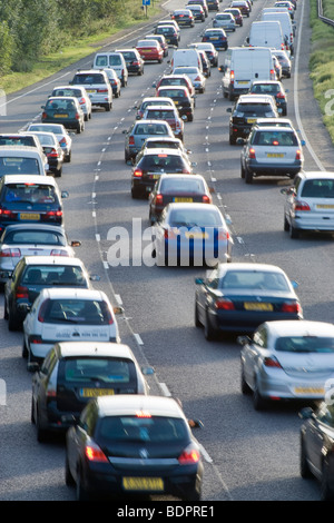 Embouteillage sur la voie rapide. A3, Surrey, UK Banque D'Images