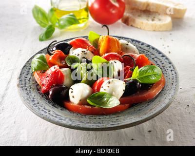 Mozerella Buffalo salade de tomates et Banque D'Images