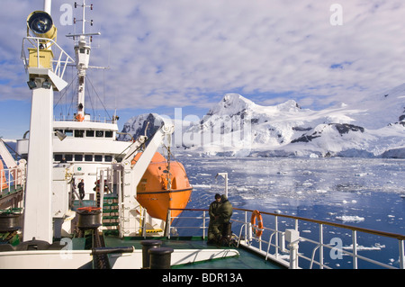 Les passagers sur Antarctic Dream Neko Cove (Harbour), l'Antarctique. Banque D'Images