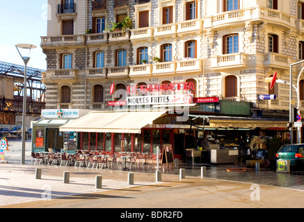 Le Gambetta Restaurant à Place Général de Gaulle di à Nice, France Banque D'Images