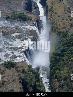 Le Zimbabwe, les chutes Victoria, vue aérienne de la rivière Zambèze et les chutes Victoria Banque D'Images