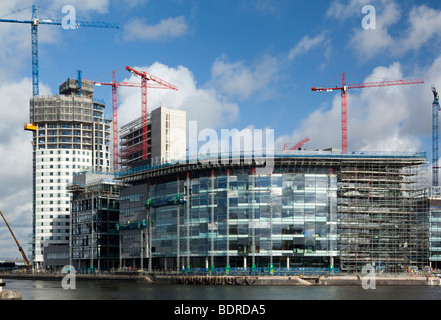 Royaume-uni, Angleterre, Salford Quays, Mediacity UK, nouveau siège de la BBC en cours de construction 2009 Banque D'Images