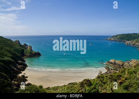 dh Moulin Huet Bay ST MARTIN GUERNESEY Plage de sable de la côte sud baie mer St martins cove îles du canal de sable Banque D'Images