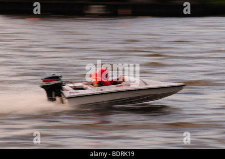 Bateau de Moteur de Course 23-07-09 Large Oulton Suffolk Lowestoft Banque D'Images