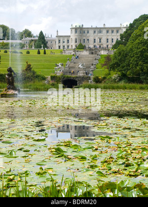 Maison et Jardins de Powerscourt Estate, près de Enniskerry, dans le comté de Wicklow, Irleand Banque D'Images