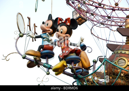 Mickey et Minnie Mouse à Downtown Disney à Anaheim, Californie Banque D'Images