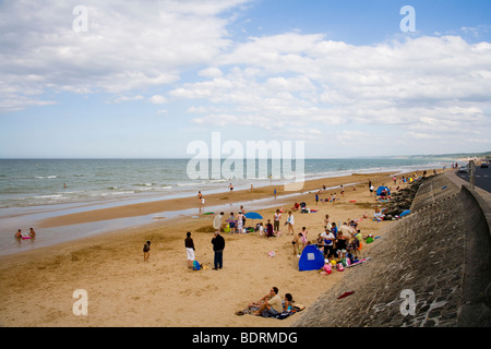 Village côtier de Verville Sur Mer en Basse-Normandie, France. Également connu sous le nom de Omaha Beach, le site du débarquement du jour. Banque D'Images