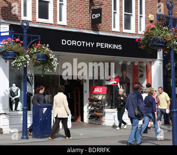 Un Dorothy Perkins Retail outlet dans une ville du Royaume-Uni. Banque D'Images