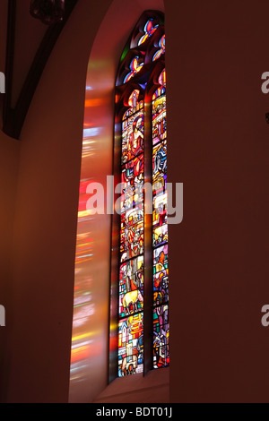 Les vitraux, la cathédrale Saint-Nicolas, Feldkirch, Vorarlberg, Autriche, Europe Banque D'Images