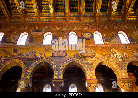 Mosaïques byzantines représentant des scènes de la Bible dans la cathédrale de Monreale - Palerme - Sicile Banque D'Images