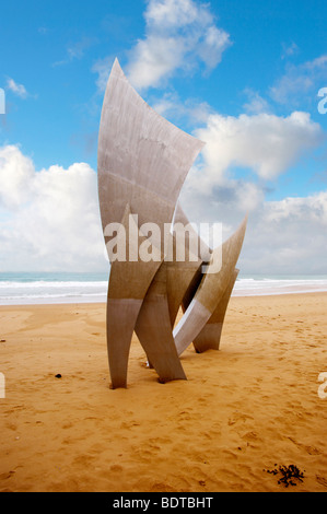 - Anibre Braves Leas Bannon sculptures sur Omaha Beach - Normandie France Banque D'Images