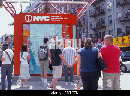 New York City Canal Street, Chinatown et le Centre d'information Plan de la ville USA Banque D'Images