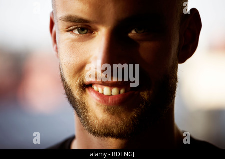 Portrait d'un jeune homme Banque D'Images