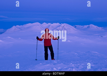 Ski de randonnée dans le massif de l'Akka, Laponie, Suède Banque D'Images