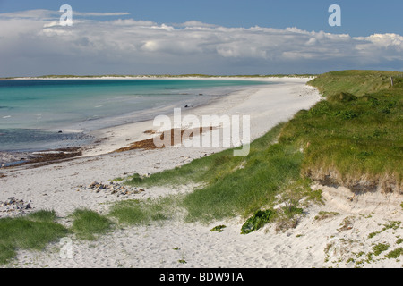 La plage de sable de corail à Kildonan (Cill Donnain) sur l'île de South Uist. Îles de l'Ouest, de l'Écosse. Banque D'Images