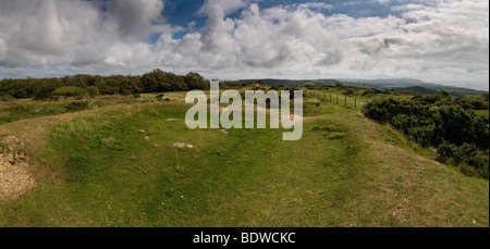 Panorama depuis l'Âge de Bronze, Harboro Round Barrow, Mottistone vers le bas, à l'île de Wight, Royaume-Uni Banque D'Images