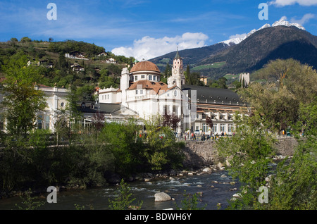 Hôtel Spa, passer River, Merano, Trentino Alto Adige, Italie, Europe, Banque D'Images