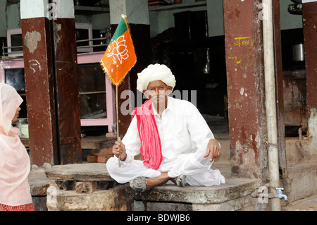 L'homme indien dans le centre historique de Kota, Rajasthan, Inde du nord, l'Asie Banque D'Images