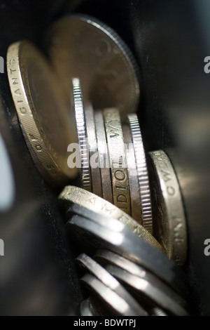 Deux livres et pièces de monnaie Banque D'Images