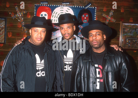 RUN DMC - US rappeurs de l : Joseph 'DJ' Simmons, Darryl 'DMC' McDaniels & Jason 'Jam Master Jay' Mizell Banque D'Images