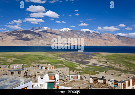 Village de Korzok. Le lac Tso Moriri. Ladakh. L'Inde Banque D'Images