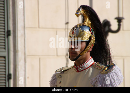 L'Italien garde d'honneur au Quirinal, le palais présidentiel italien, Rome. Banque D'Images