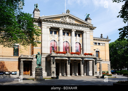 Théâtre National, Oslo, Norway, Scandinavia, Europe Banque D'Images