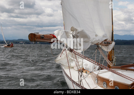 Le Lac de Starnberg, traditionnelle Régate de classe, uniquement pour les bateaux en bois construits avant 1940, Upper Bavaria, Bavaria, Germany, Europe Banque D'Images