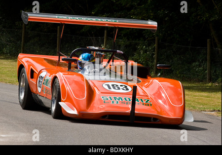 Lola-Chevrolet T163 1969 voiture avec chauffeur CanAm Don Bell à Goodwood Festival of Speed, Sussex, UK. Banque D'Images