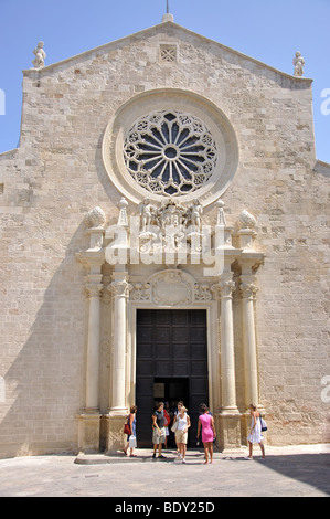 La Cattedrale, Piazza Duomo, Vieille Ville, Otranto, Lecce Province, Région des Pouilles, Italie Banque D'Images