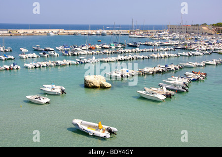 Port d'Otrante, Otranto, Lecce Province, Région des Pouilles, Italie Banque D'Images