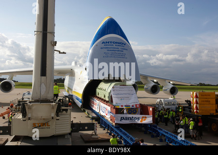 L'Antonov 225, le plus grand avion jamais construit, à l'aéroport l'aéroport de Frankfurt-Hahn, Lautzenhausen, Rhineland-Pa Banque D'Images