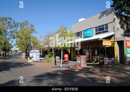 Une partie de la rue principale, Todd Mall à Alice Springs dans le Territoire du Nord, Australie Banque D'Images