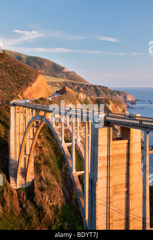 Bixby Creek Bridge. Côte de Big Sur. La Californie. Banque D'Images