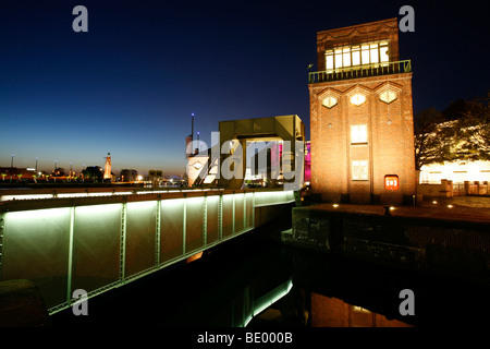 Neuer Hafen port, Bremerhaven, Brême, Allemagne, Europe Banque D'Images