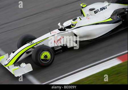 Le pilote Brawn GP Rubens Barrichelo du Brésil dirige sa voiture au cours de la troisième session d'essais de l'avant la Formule 1 de la Fia 2009 Mala Banque D'Images