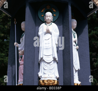 Buddhist statue cimetière Okunoin Gobyo, Koya, Japon Banque D'Images