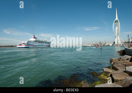 Bretagne ferry tour spinnaker Banque D'Images