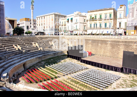 Amphithéâtre romain de Lecce (Anfiteatro Romano di Lecce), Piazza Sant'Oronzo, Lecce, Province de Lecce, région des Pouilles, Italie Banque D'Images