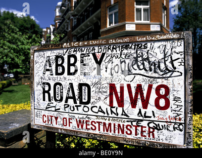 The Beatles Abbey Road sign London England Banque D'Images