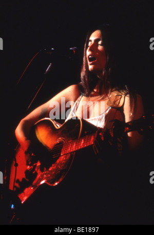 EMMYLOU HARRIS - chanteuse Country & Western US Banque D'Images