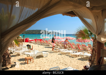 La plage de Pampelonne, SAINT-TROPEZ, VAR, FRANCE Banque D'Images