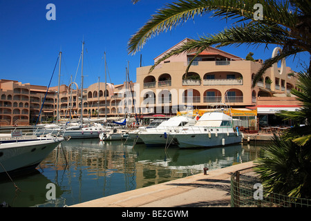 Le port d'Hyères, Var, Provence, France Banque D'Images