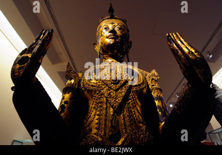 Intérieur de la Musée Guimet, un musée consacré à l'art asiatique dans le centre de Paris, France. Banque D'Images