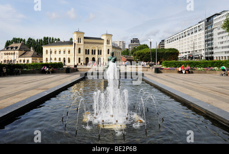 Place de la mairie avec Centre Nobel de la paix, Oslo, Norvège, Scandinavie, dans le Nord de l'Europe Banque D'Images