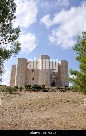 13e siècle Castel del Monte, Andria, province de Barletta-Andria-Trani, Région des Pouilles, Italie Banque D'Images