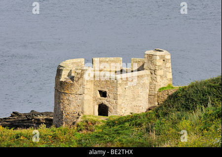 Ruines du château de Pendennis sur tête à Falmouth, Cornwall, Angleterre, Royaume-Uni, Europe Banque D'Images