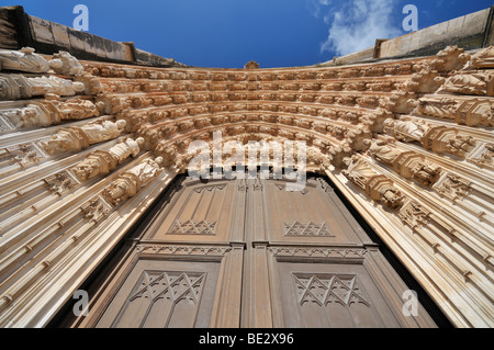 Portail gothique de la basilique, République dominicaine monastère Mosteiro de Santa Maria da Vitoria, UNESCO World Heritage Site, Batalha, por Banque D'Images