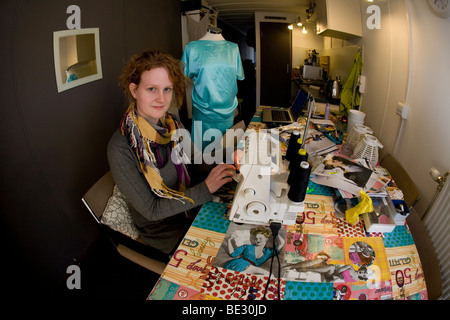 Tempo 'Wonen' is een bedrijf in Nederland dat tijdelijke woningen ontwerpt, ontwikkelt en bouwt voor studenten. Unités de zijn ge Banque D'Images