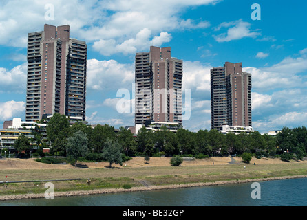 Maisons de vacances nord, le Neckar, le développement de la Banque mondiale symbole controversé de Mannheim, Bade-Wurtemberg, Allemagne, Europe Banque D'Images